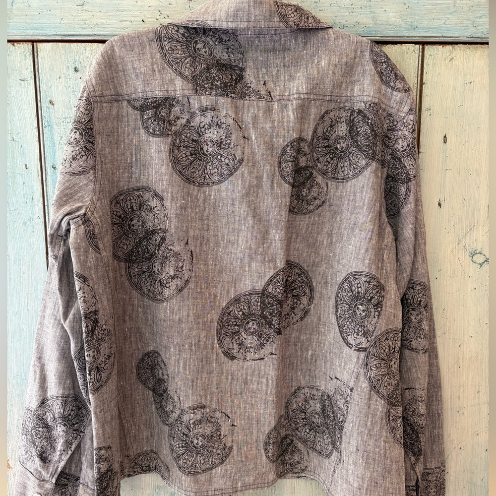 Classy & Chic Gray, Black, & Silver 100% Linen Jacket by Chico’s Design - Picture 8 of 11